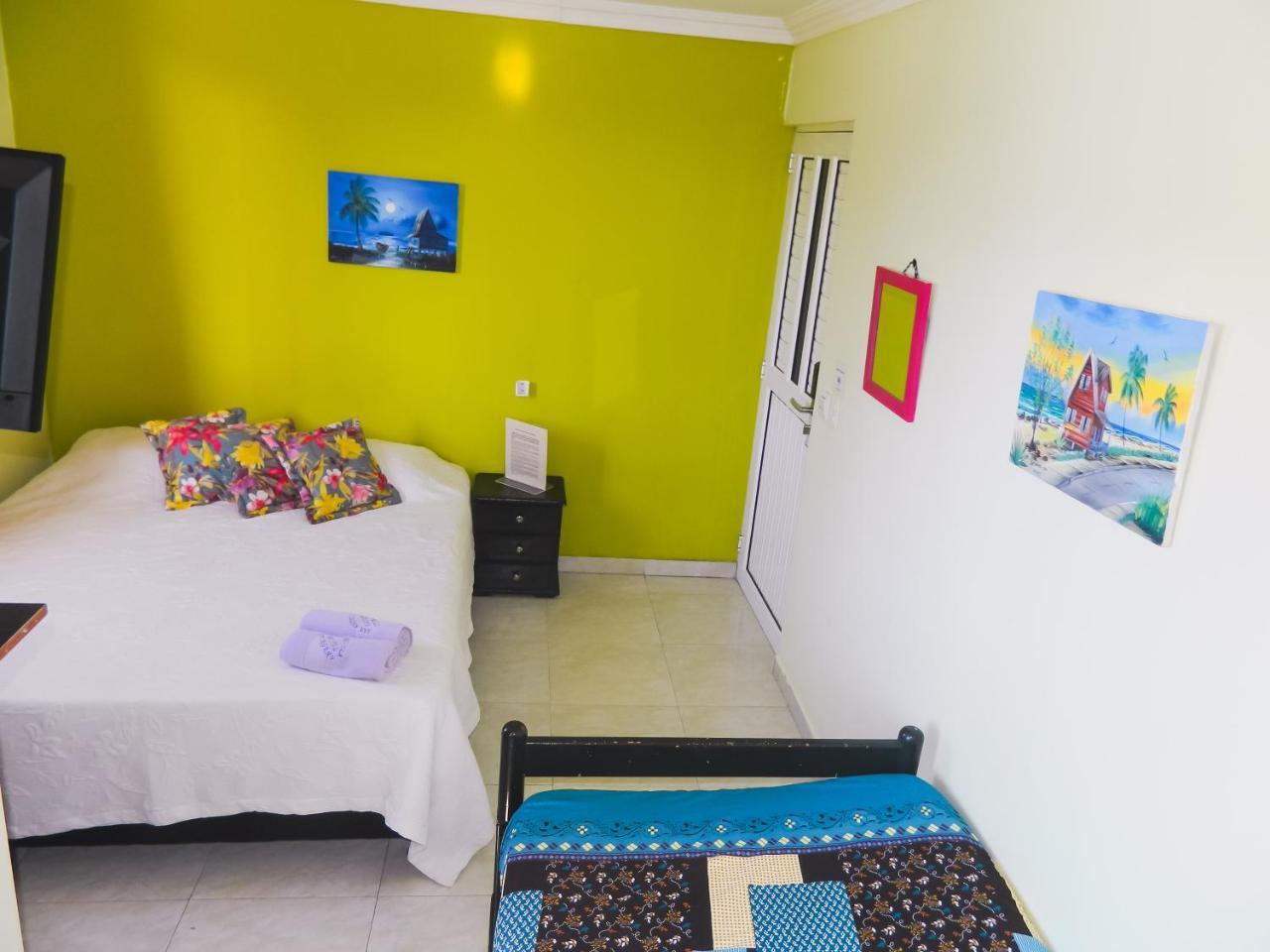 Hostel Stingray San Andrés Esterno foto